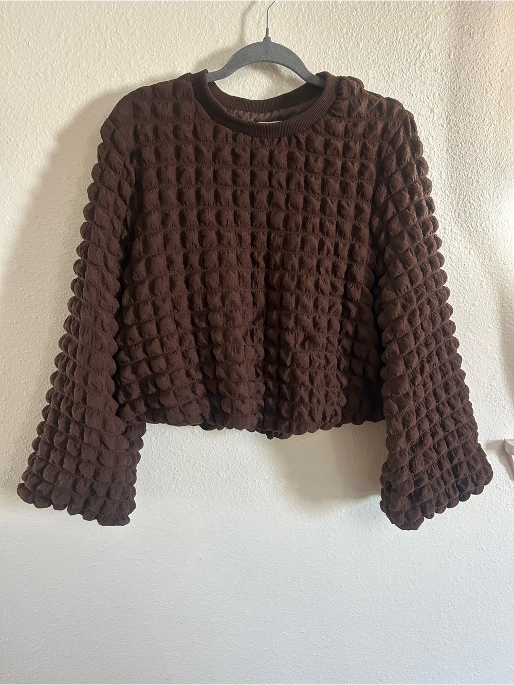 Shop Stevie Bubble Knit Popcorn Cropped Flare Sleeve Pullover Womens Size S